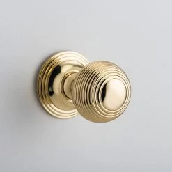 IVER GUILDFORD DOOR KNOB ROUND ROSE BACKPLATE