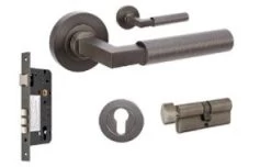 ZANDA DOOR HANDLE - ZURICH LEVER SET
